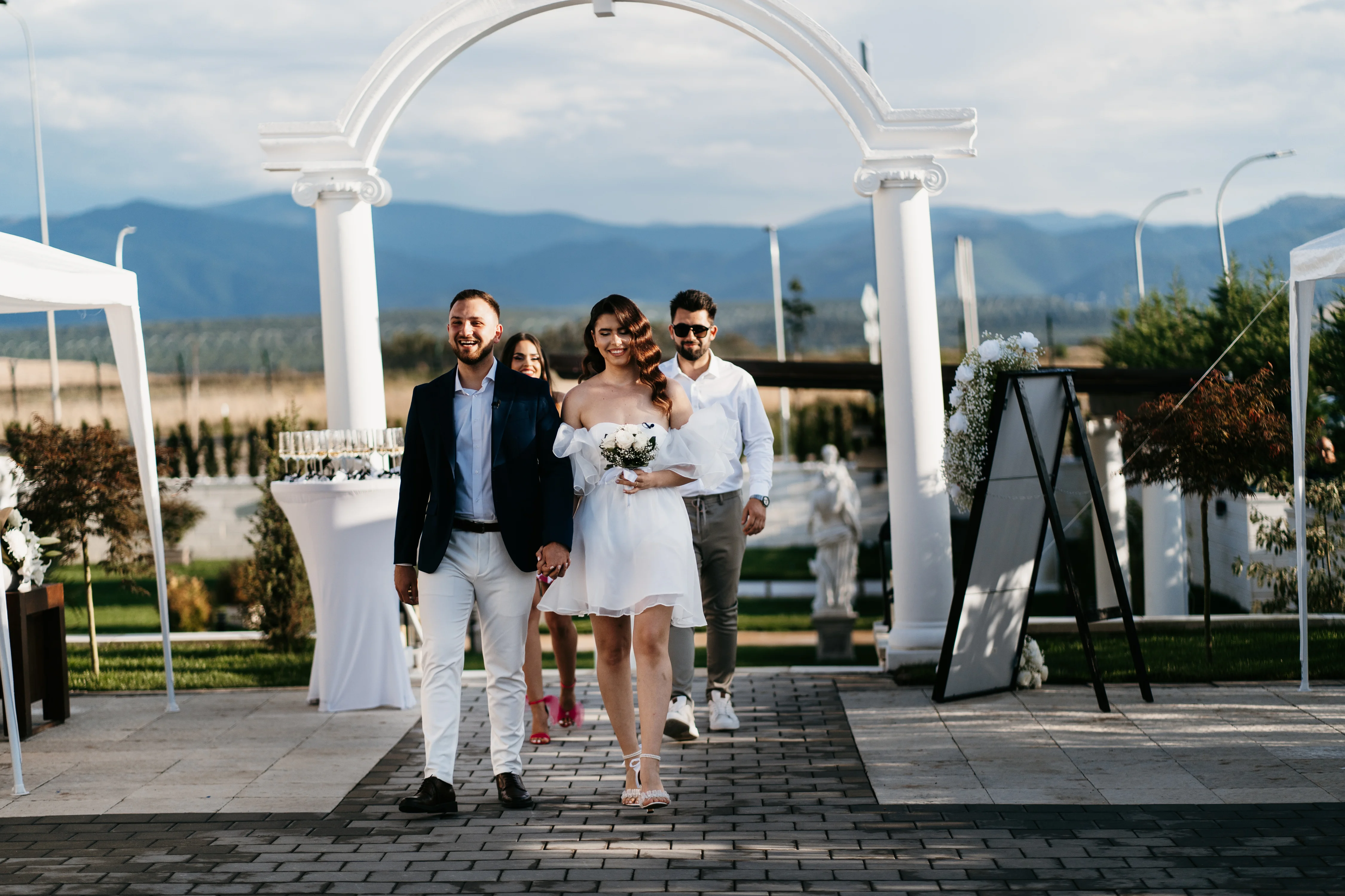 Cununie la Odissea Events Hall - grădină exterioară unică