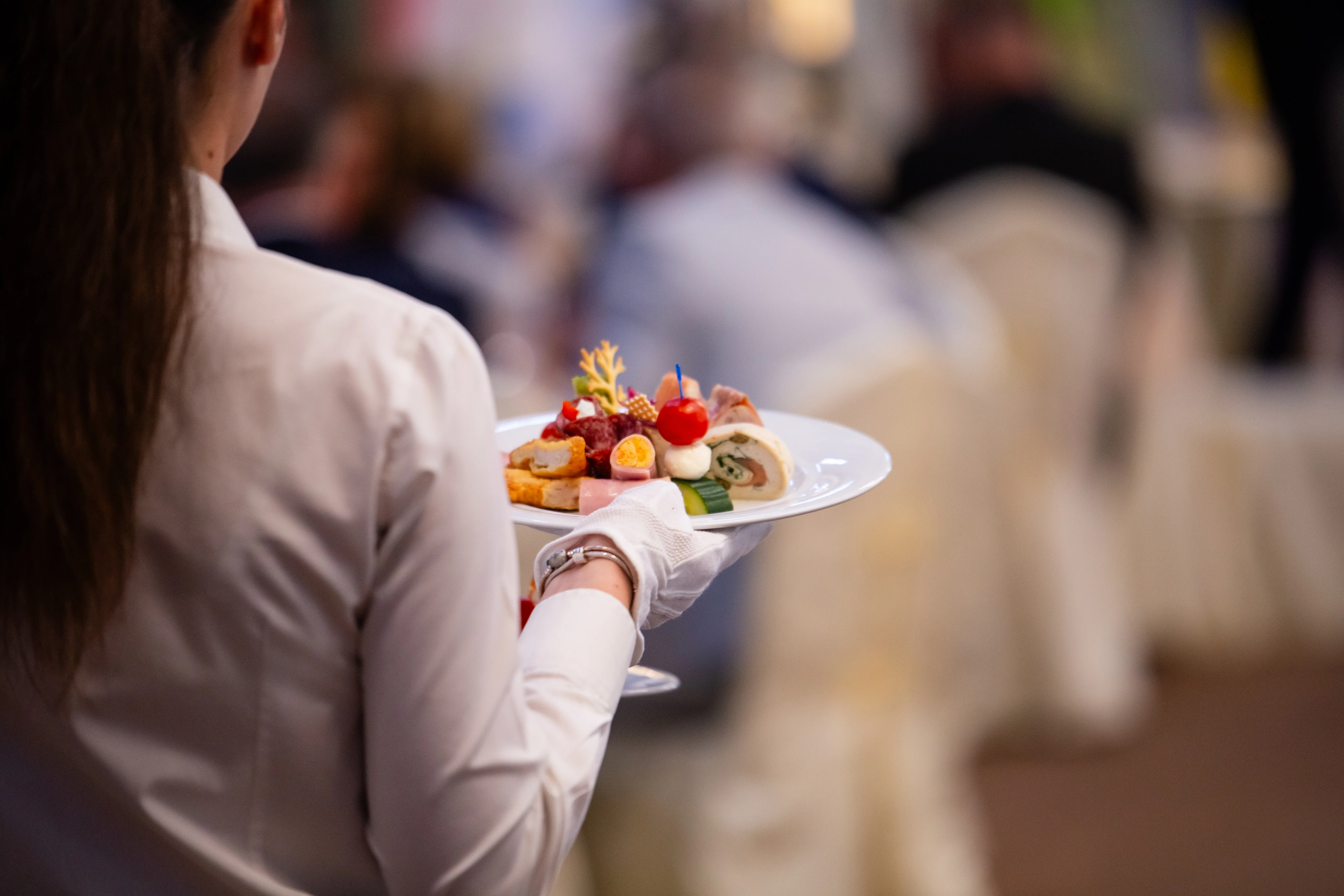 Meniu Odissea - decor premium și preparate fine dining